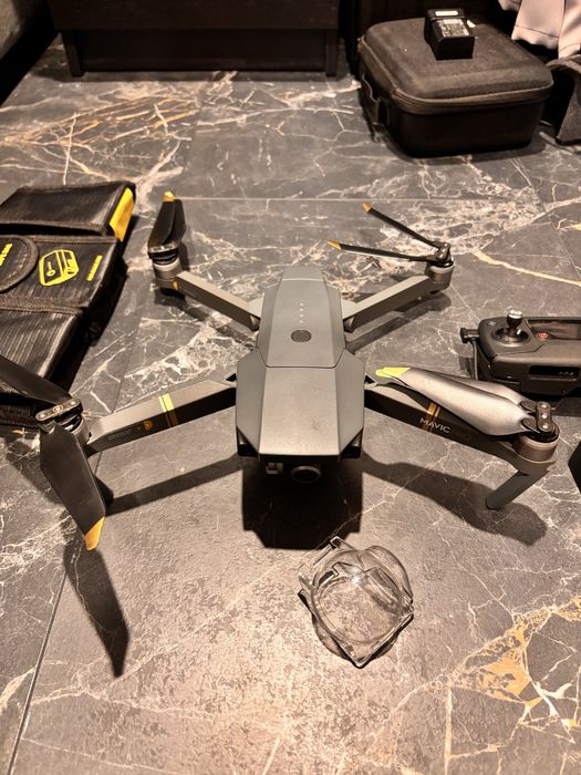 Drona dji mavic pro