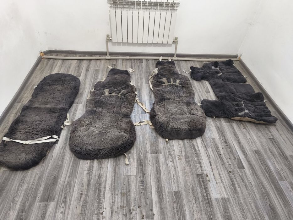 Чехол на авто меховой. Натуральный