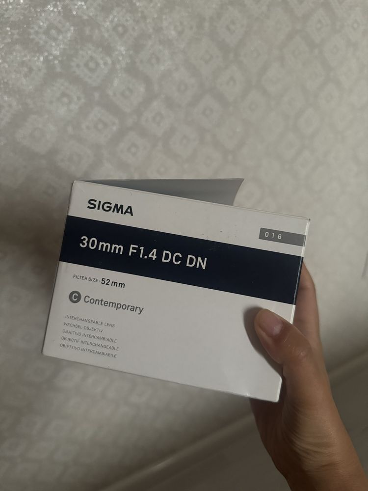 Sigma 30 mm f1.4 обьектив
