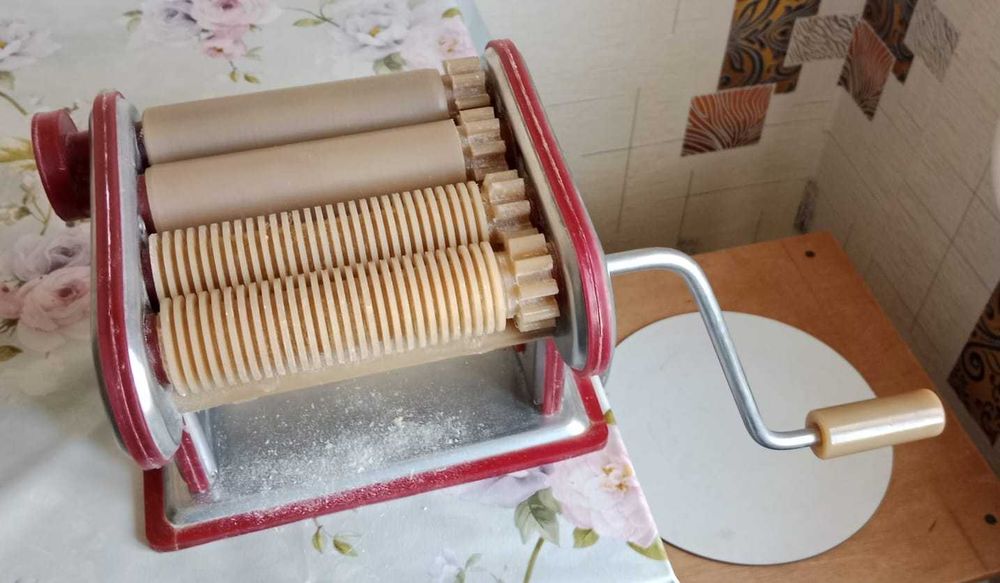 Лапшерезка бытовая