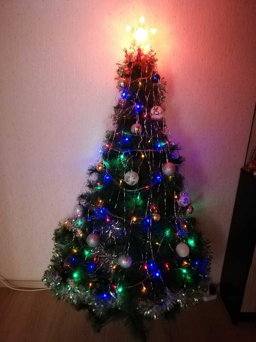 Ёлка / елка новогодняя