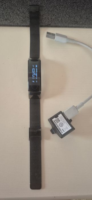 Продам фитнес браслет