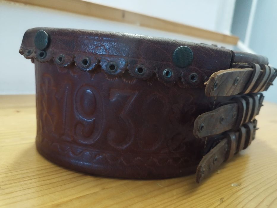 Brau (chimir) din piele