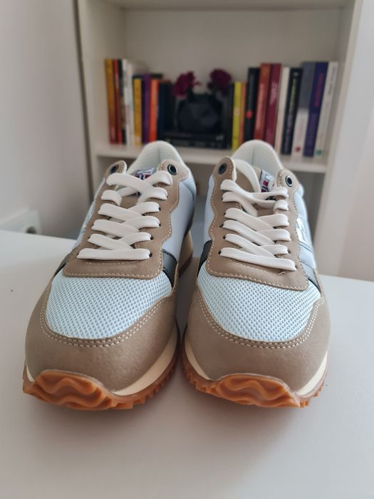 Нови Маратонки Napapijiri кецове Clarks сникърси 38