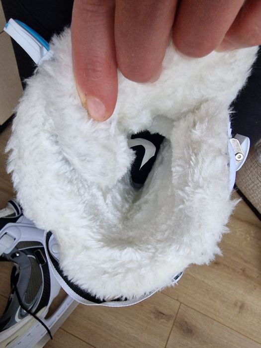 Vand patine pt gheata impecabile (cateva purtari)