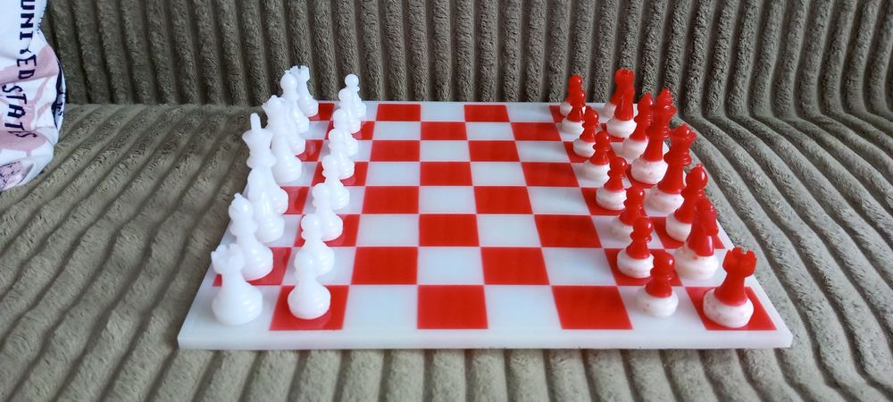 Продам новый - Шахматный набор !!!