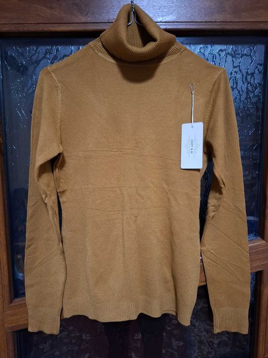 Helancă damă culoare camel/muștar, moale și călduroasă, lână și cașmir