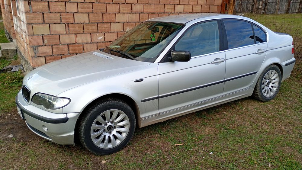 Vând BMW 318 i,an 2002,spre 2003