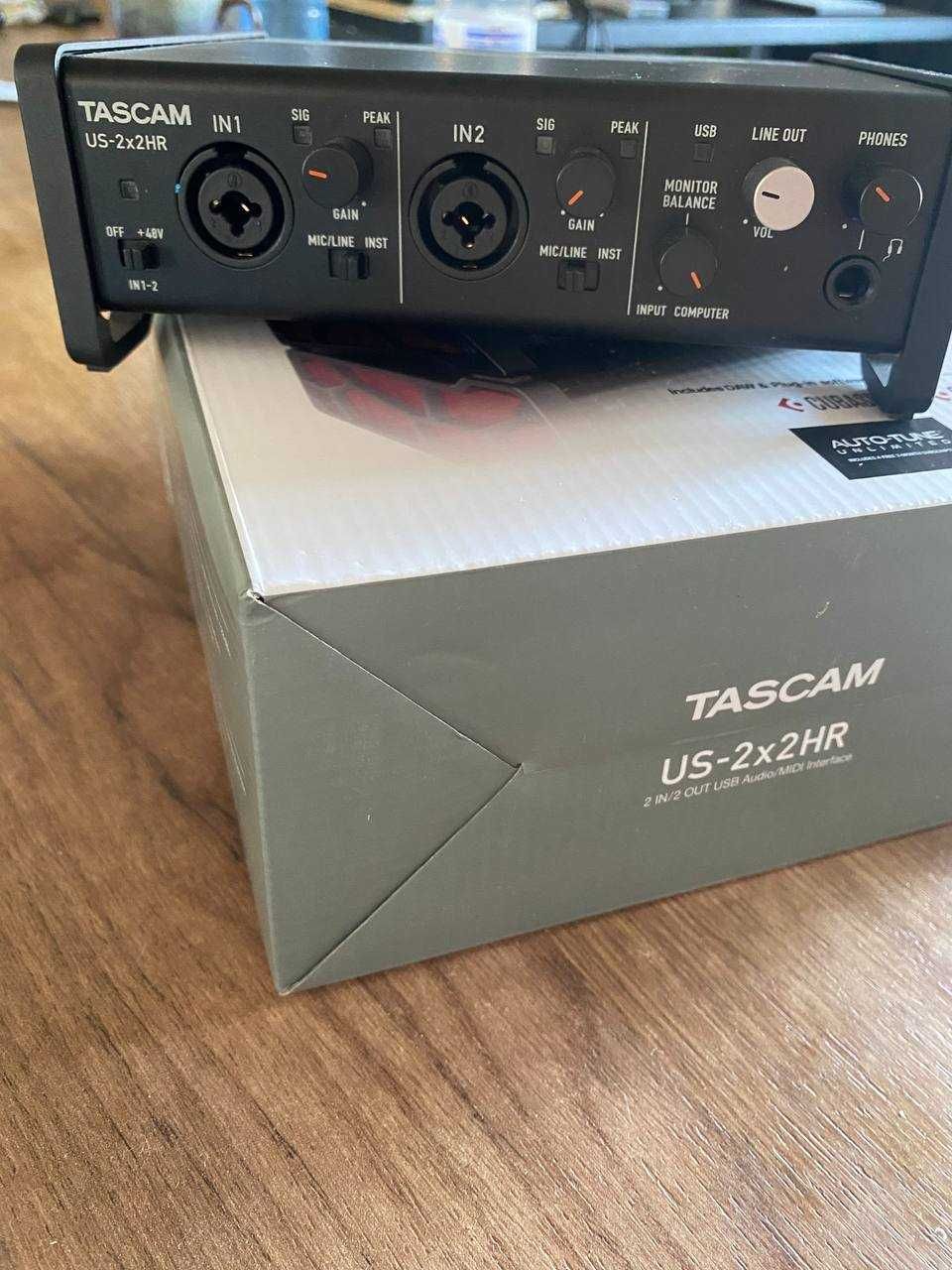 Tascam US-2x2HR USB аудио интерфейс