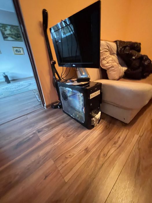 Calculator si monitor