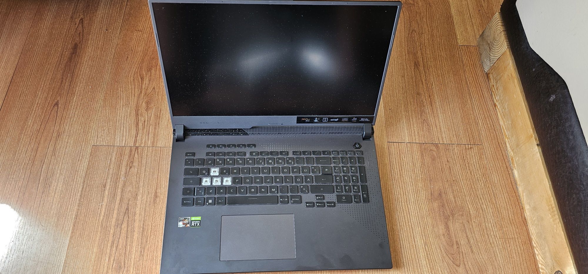 Gaming laptop Геймърски лаптоп Asus ROG Strix G713RM 17.3 инча