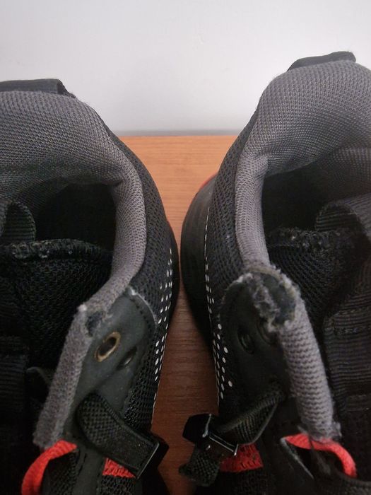 Маратонки Adidas 34н