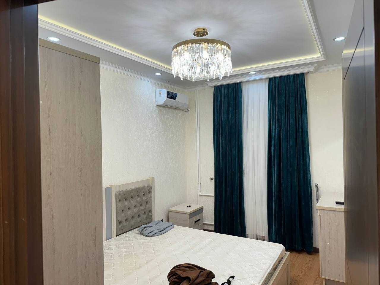 Хорошая 2х комнатная квартира на Новомосковской