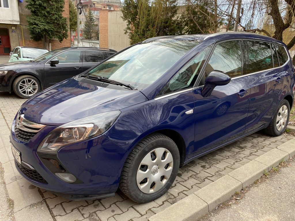 Opel Zafira Tourer C 2014