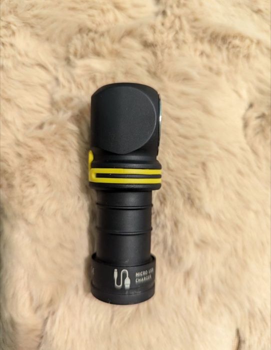 Armytek Elf c1 - фонарь армейский Оригинал.