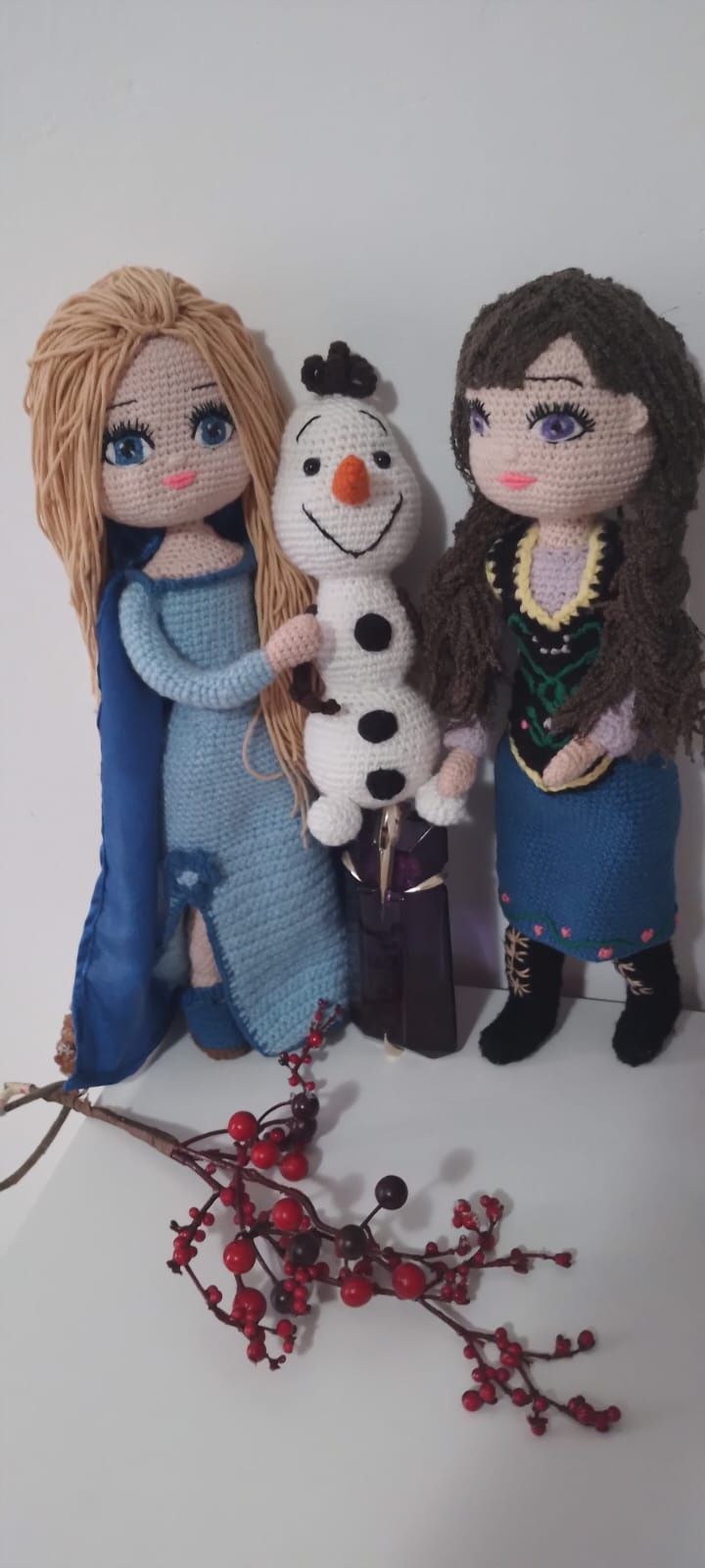 Elsa, Ana si Olaf