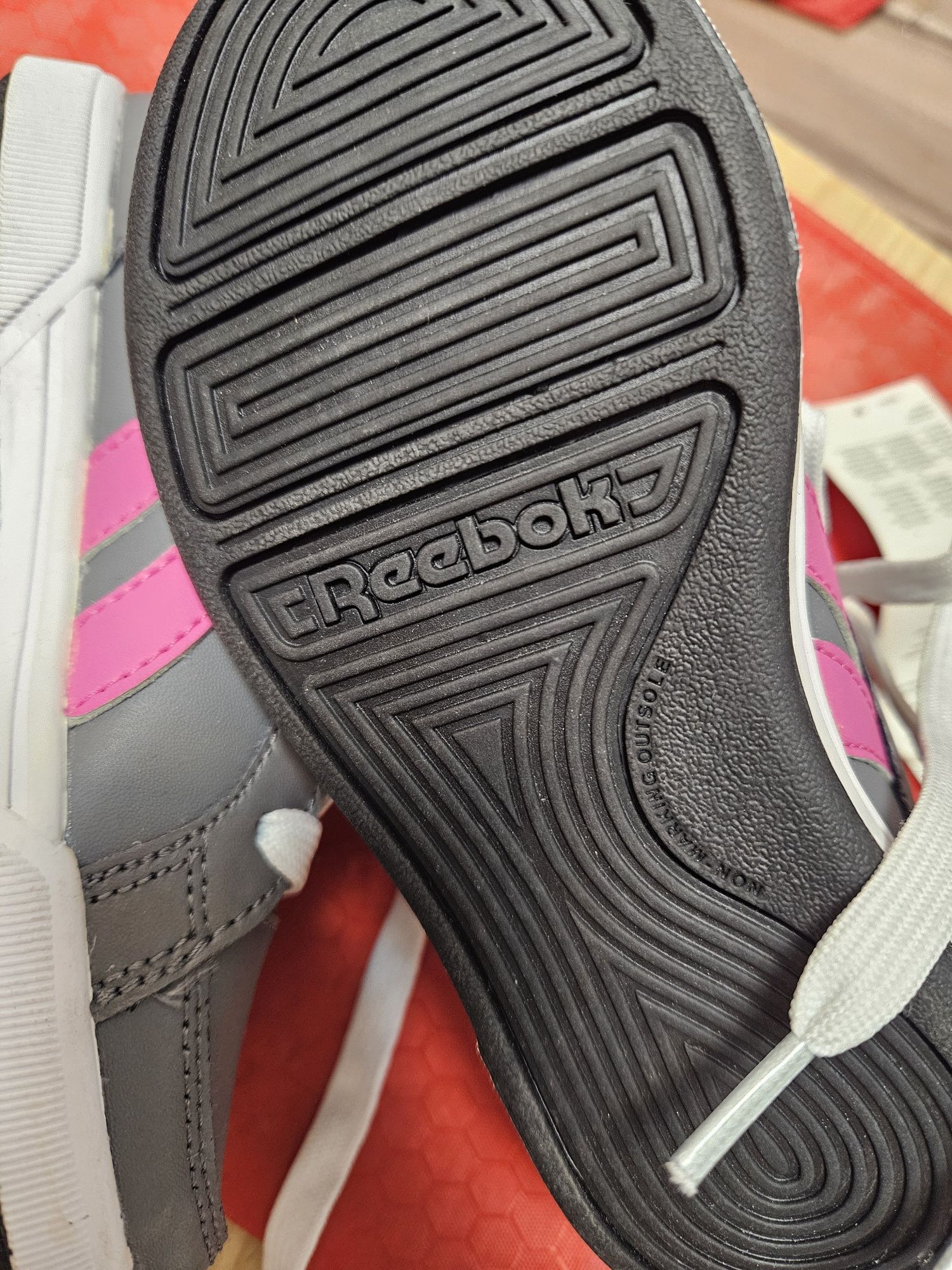 Нови детски високи маратонки Reebok 30 номер