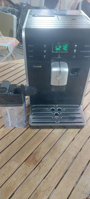 Saeco Moltio с каничка за мляко