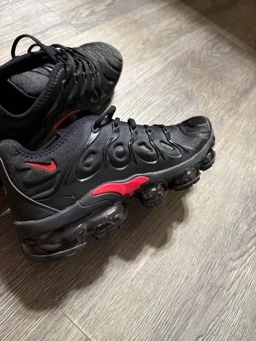Nike Air Vapormax 44 noi/new