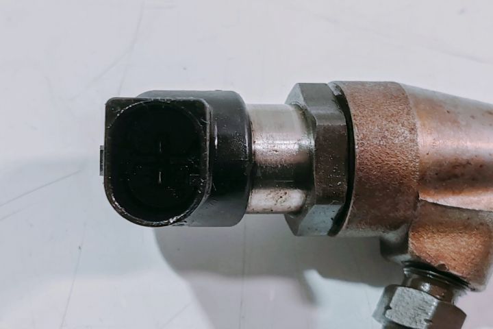 Injector  1.5 dci 8200294788 / 8200380253 Renault Megane a 3-a genera