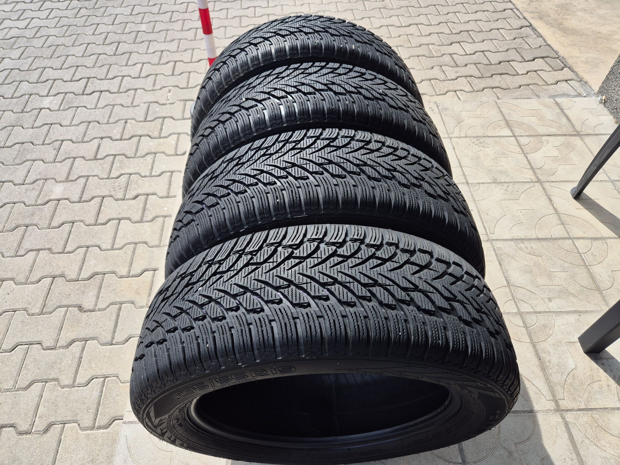 4бр.зимни гуми 235/55/19 105V Nokian WR SUV 4/22г.