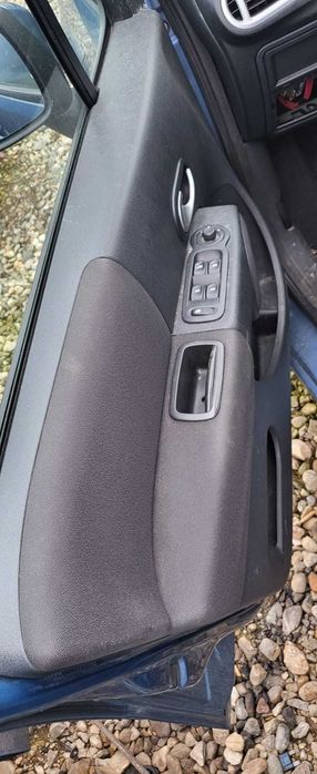 Dezemembram Renault Modus 1.2 benzina An fabricatie 2008 Cod motor D4F