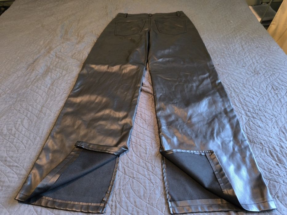Панталон от изкуствена кожа размер Л