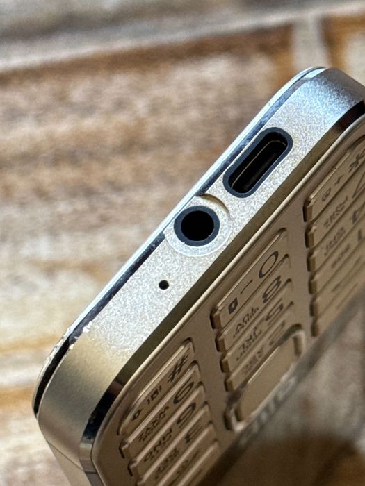 Аджиб стиль — яркий восточный орнамент, узоры.