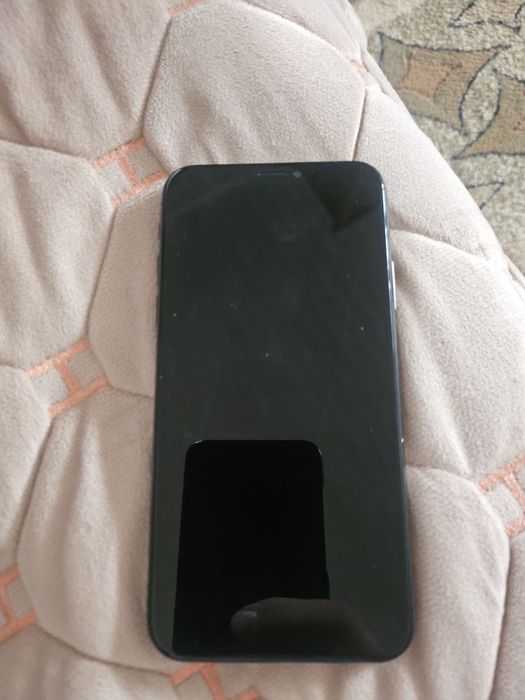 Продам айфон x в отличном состоянии