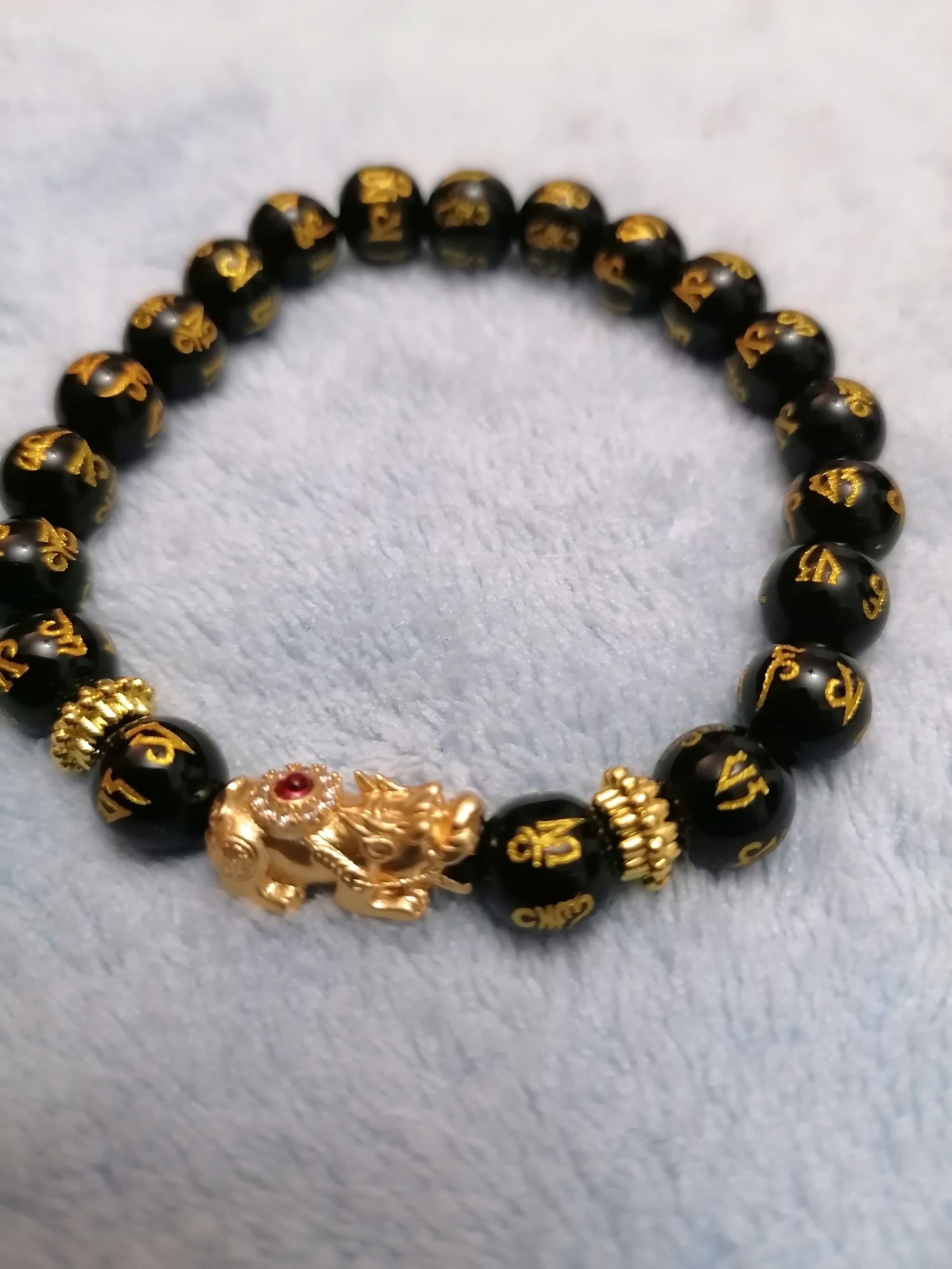 Feng Shui Pixiu Lucky Charm Black Agate Bracelet