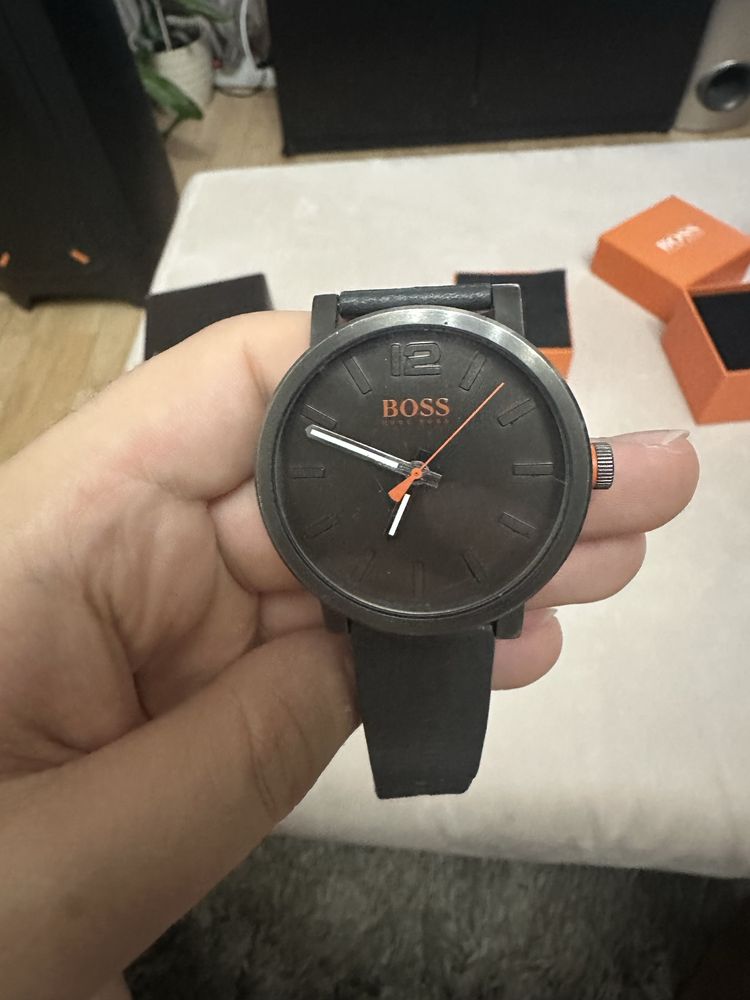 Часовник Hugo Boss