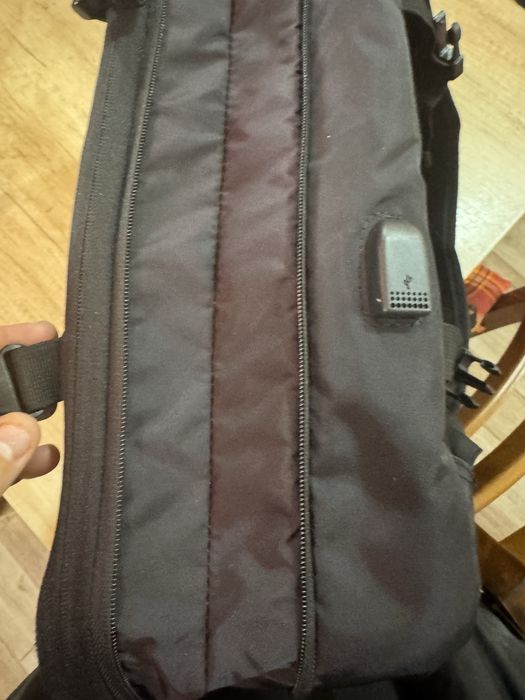 Vand rucsac Kabuco slim antifurt NOU