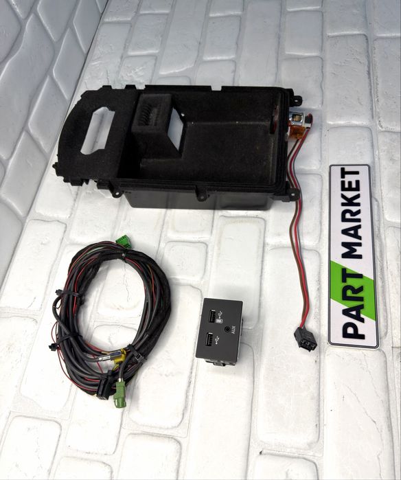 AUX USB AUDI A6 A7 4G Комплект