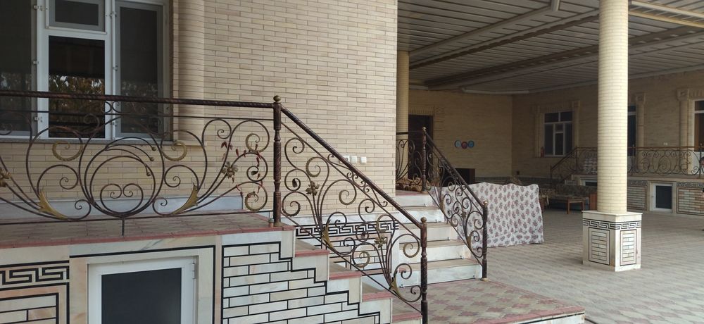 14-соток.Срочно продаётся большой дом.