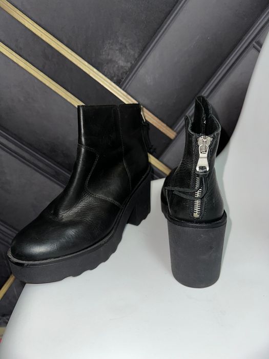 Продам 3 пары обуви 41р