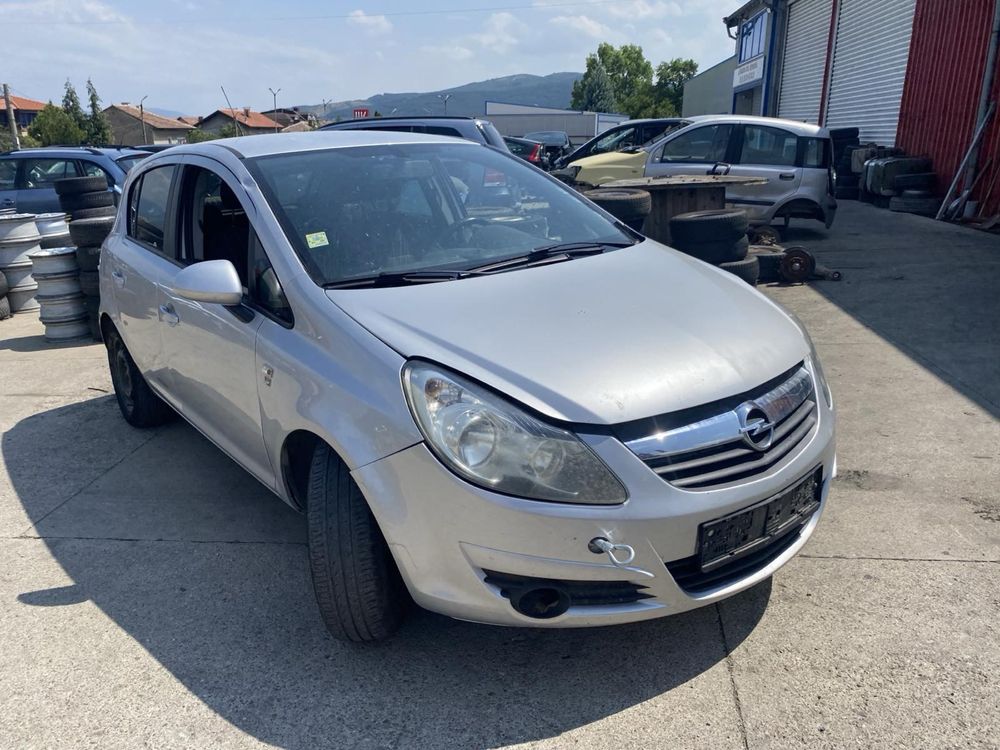 Opel Corsa 1.2 НА ЧАСТИ