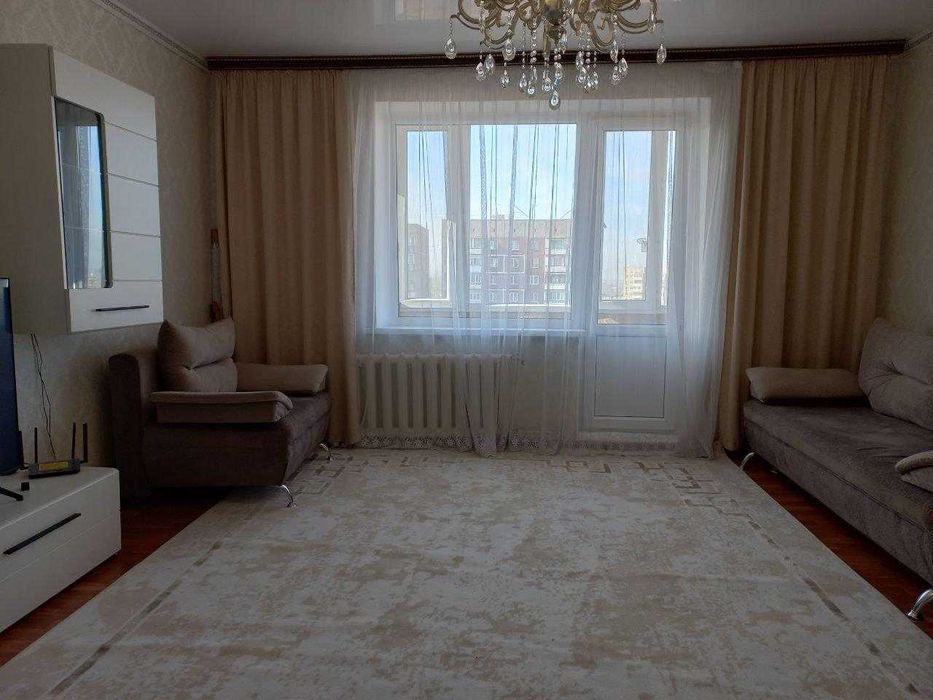 Просторная  2-комнатную квартиру ул/пл. 6 мкр. 7этаж/7. НЕ угловая!