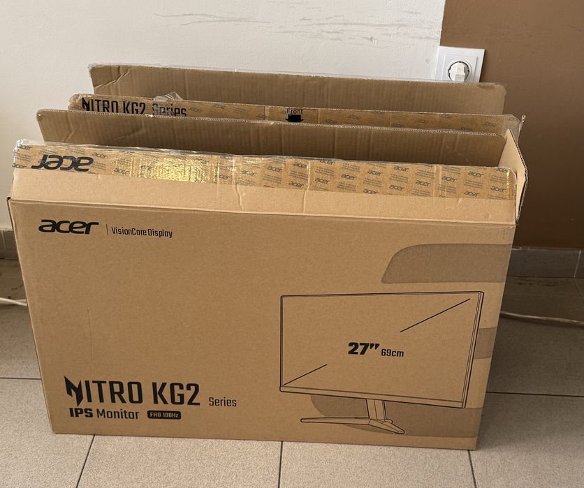 Монитори (2 броя): Acer Nitro QG271Ebii