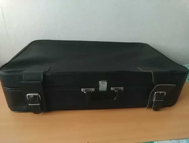 Продам  чемодан  советский
