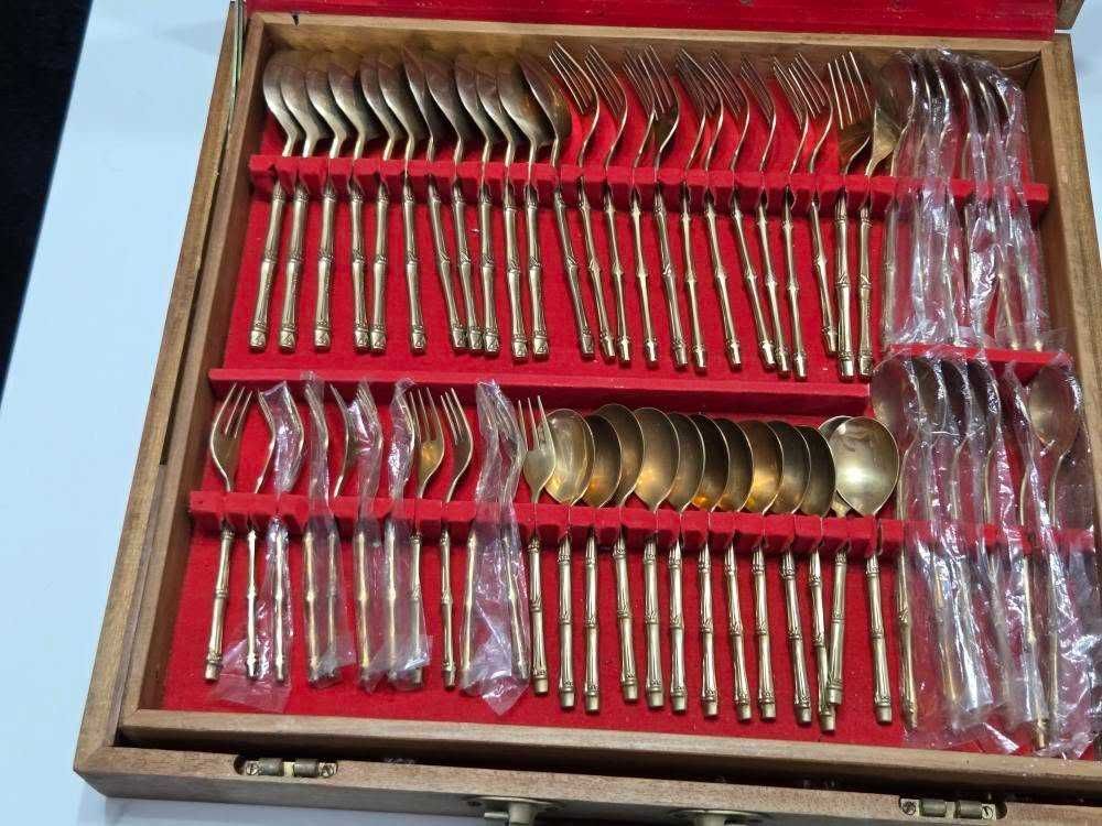 Set vintage de tacamuri din bronz tailandez