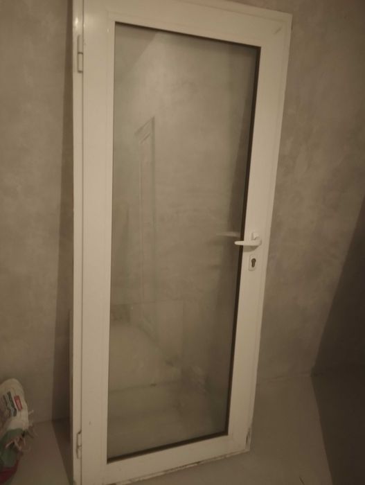 Алуминиева врата с каса