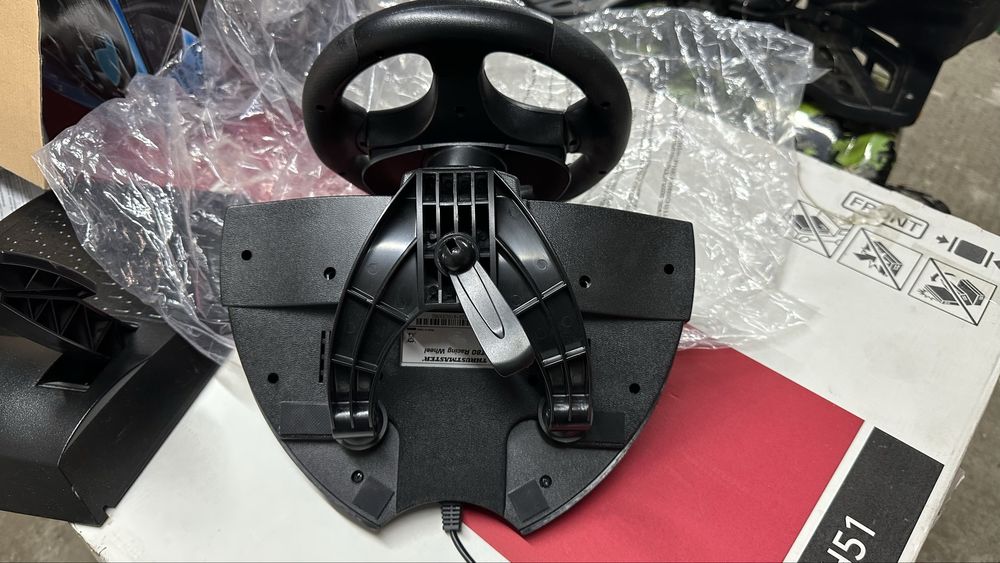 Волан Thrustmaster T80 с педали .