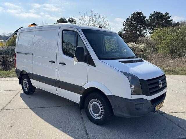 Închiriere dubă Vw Crafter fără șofer 350 lei/zi