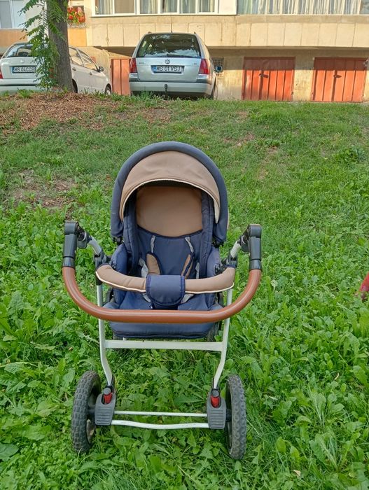 Cărucior de bebeluși
