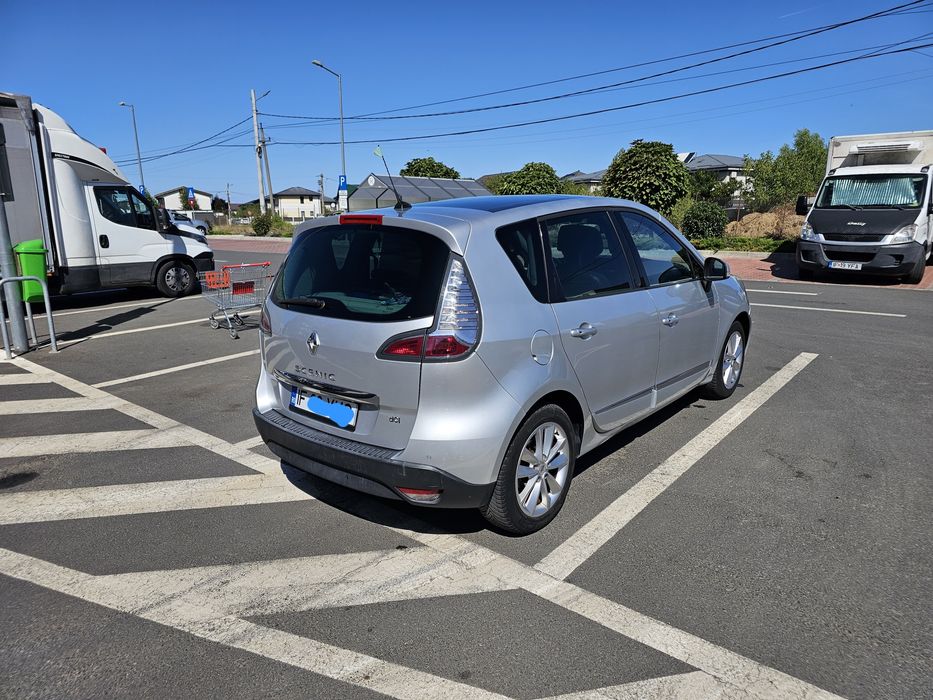 Se vinde Renault Scenic, Gama Initiale Paris, cutie automata, an 2014.