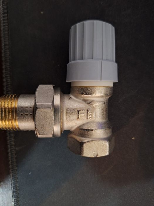 Kit robinet + cap termostatic Danfoss RA-FN 15 + RAS-C2, 1/2"