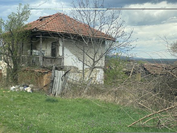 Къща в село Дъбен