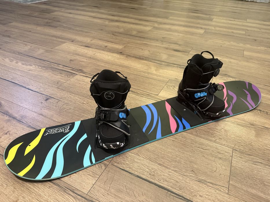 Placa + Boots + Legaturi snowboard Burton copii (115cm, Boots 33)