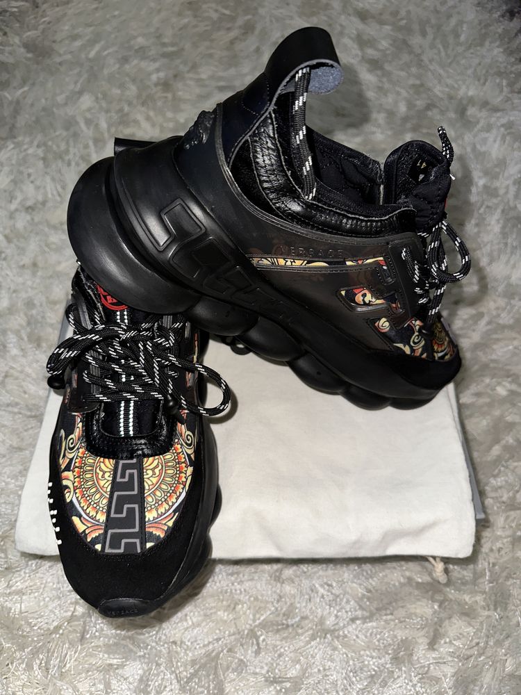 Sneakers Versace Chain Reaction.
