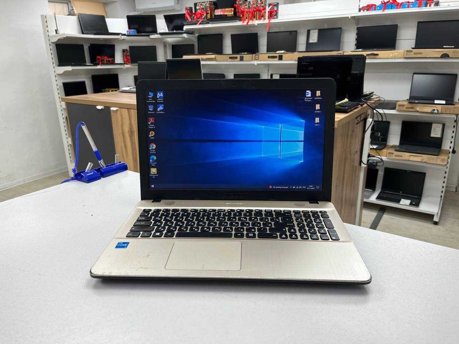 asus x541u Core i5*ОЗУ 8*SSD 128* бюджетный ноутбук для офиса
